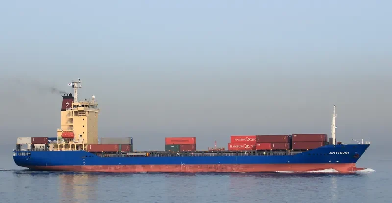HF WEALTH Container Ship IMO 9356799 photo 6