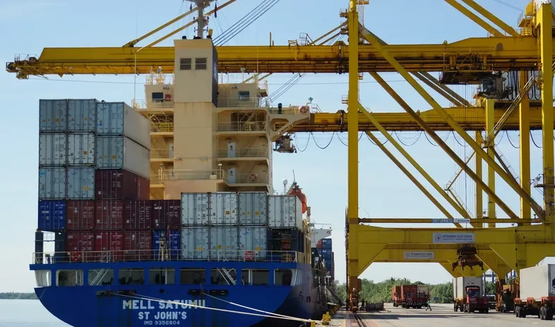 HF LUCKY Container Ship IMO 9356804 photo 8