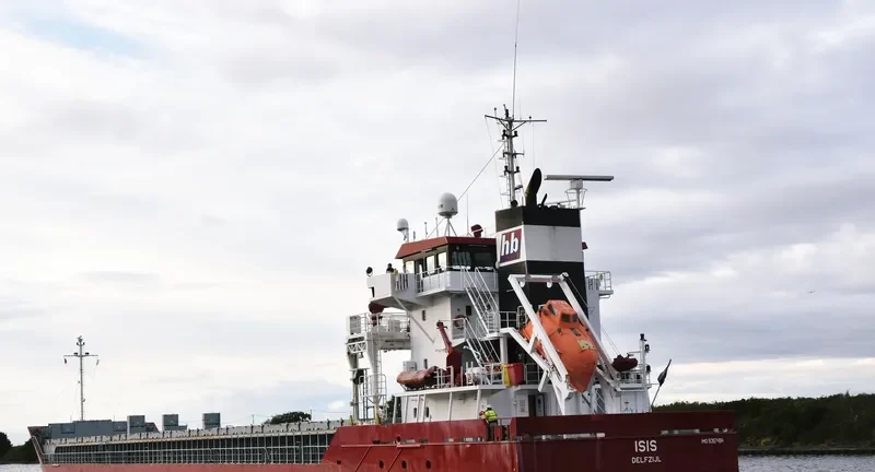 ISIS Container Ship IMO 9357494 photo 2
