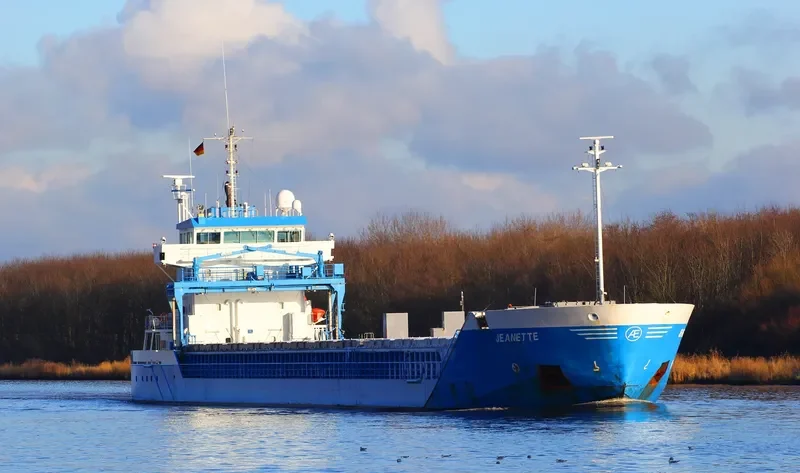 JEANETTE Container Ship IMO 9357509 photo 3