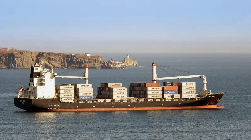 SEOUL GLOW Container Ship IMO 9357535 photo 5
