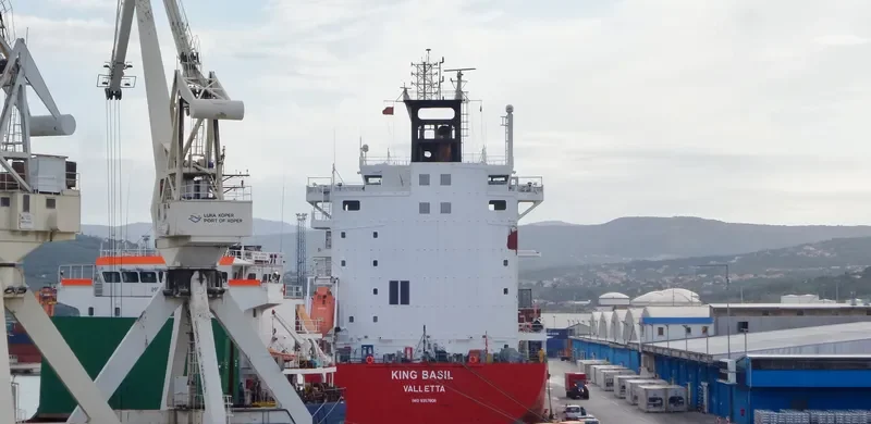 EF EMMA Container Ship IMO 9357808