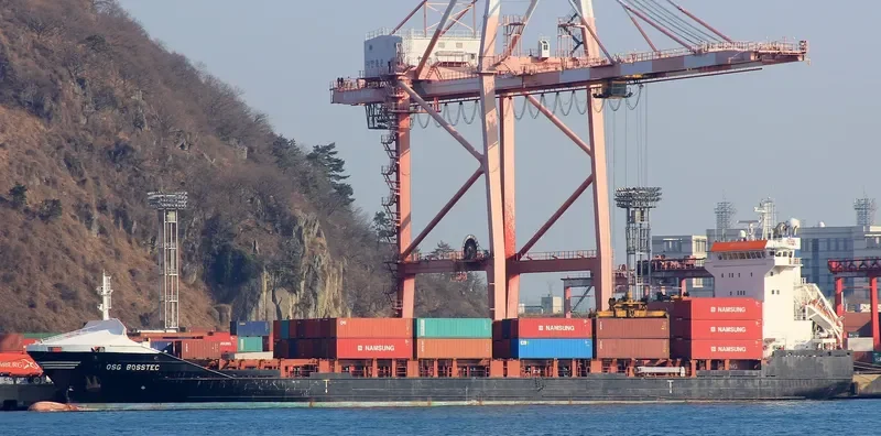 OSG BOSSTEC Container Ship IMO 9358008 photo 4