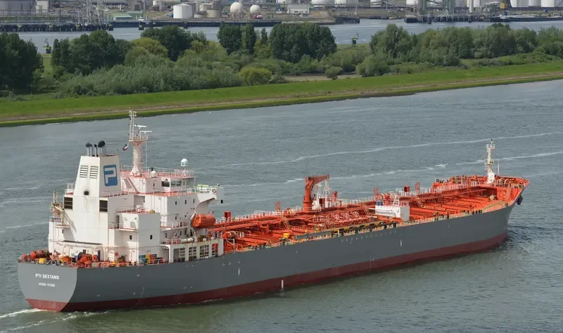 SEXTANS Tanker IMO 9358321 photo 4
