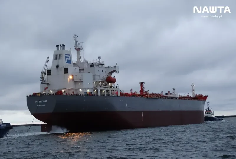 SEXTANS Tanker IMO 9358321 photo 5