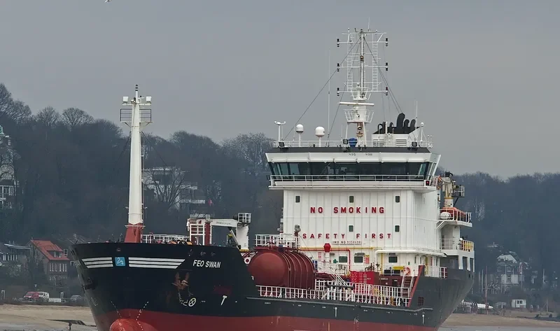 FEO SWAN Tanker IMO 9358498 photo 4