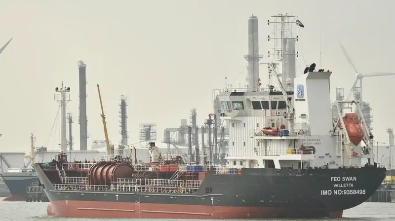 FEO SWAN Tanker IMO 9358498 photo 7