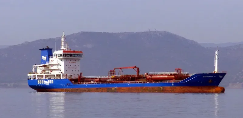 EVIAPETROL V Tanker IMO 9358503 photo 6