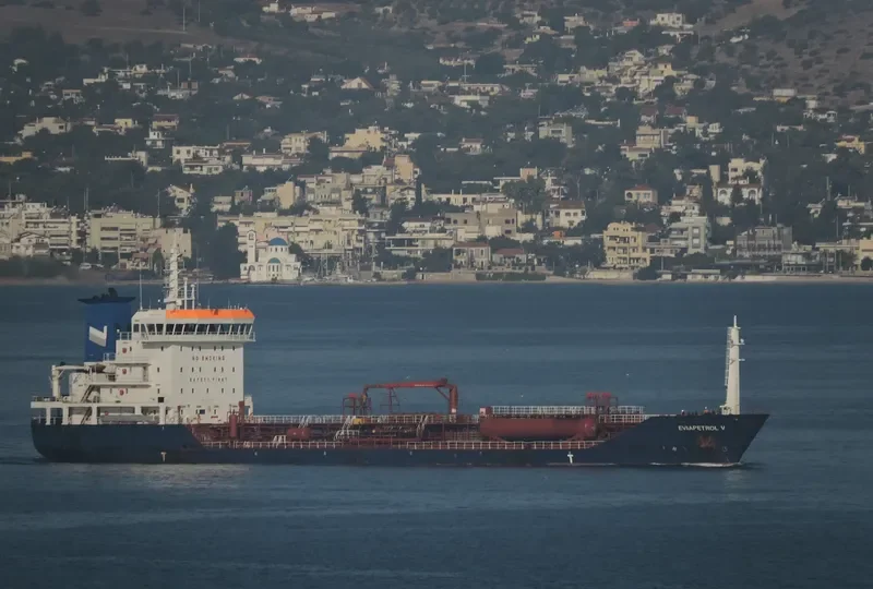 EVIAPETROL V Tanker IMO 9358503 photo 10