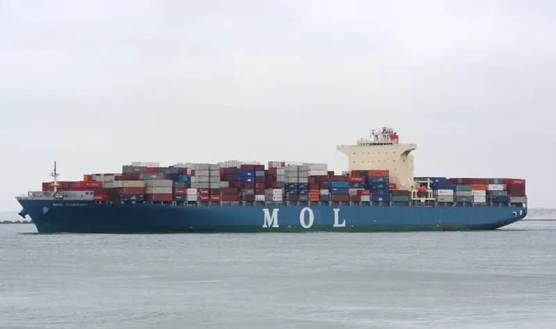 MOL COMFORT Container Ship IMO 9358761 photo 9