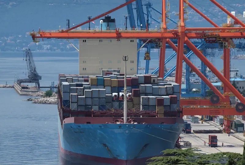 GUNDE MAERSK Container Ship IMO 9359014 photo 10
