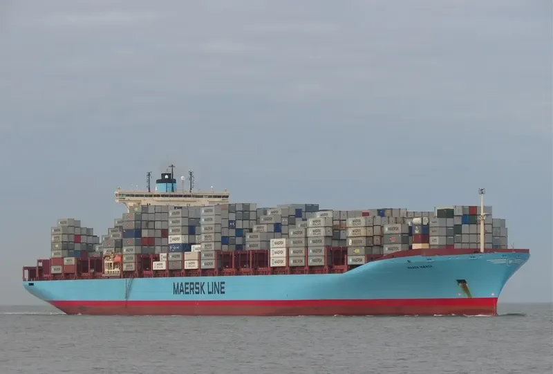GUNHILDE MAERSK Container Ship IMO 9359026 photo 3
