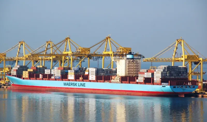 GUNHILDE MAERSK Container Ship IMO 9359026 photo 9