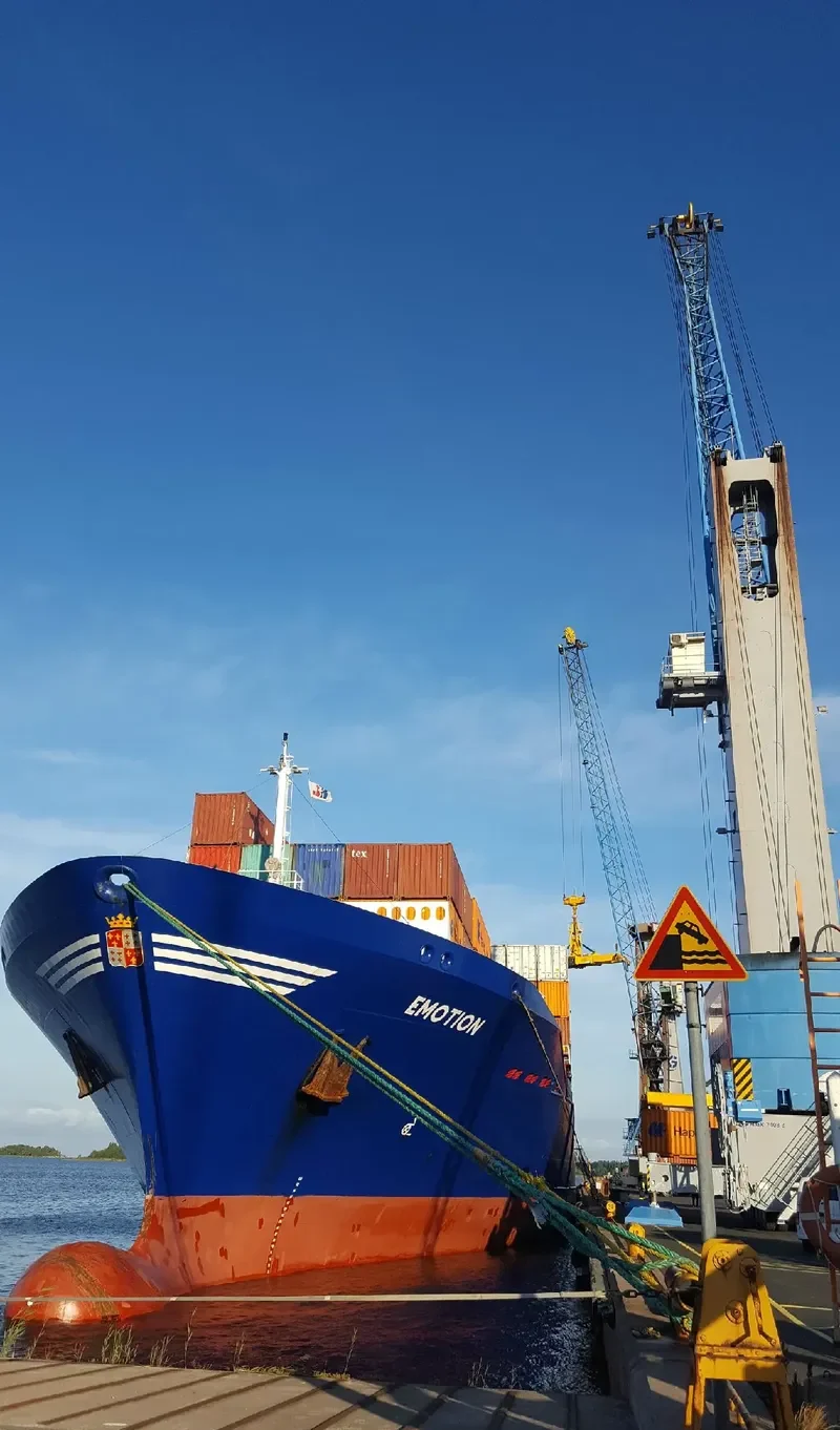 EMOTION Container Ship IMO 9359258 photo 10