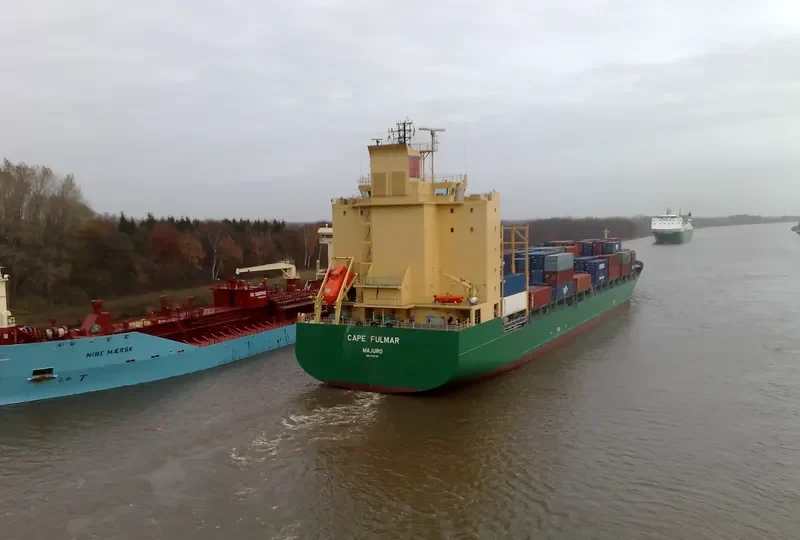 CAPE FULMAR Container Ship IMO 9359313 photo 8