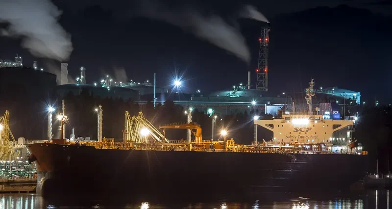 ZALIV BAIKAL Tanker IMO 9360128 photo 3