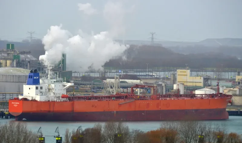 ZALIV BAIKAL Tanker IMO 9360128 photo 10
