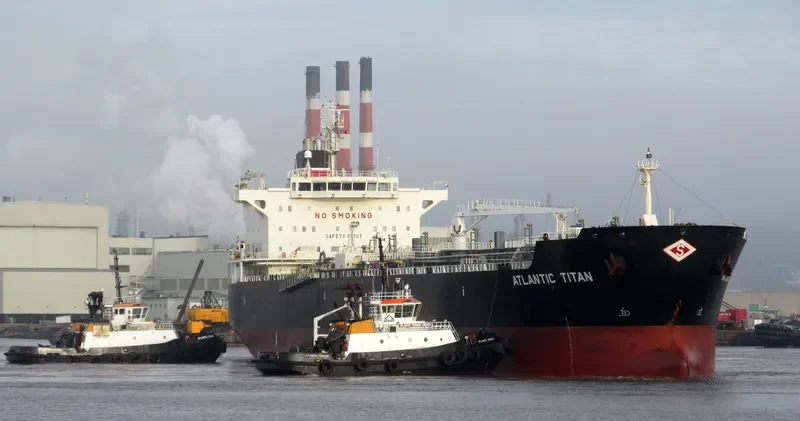 ATLANTIC TITAN Tanker IMO 9360324 photo 7