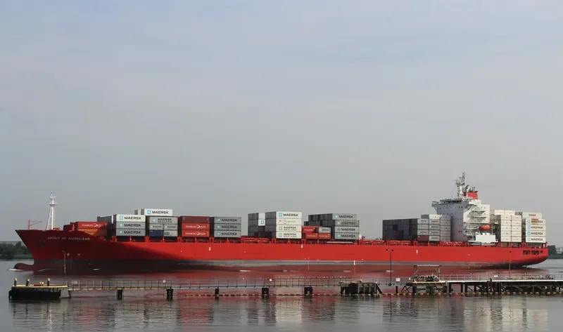 SPIRIT OF AUCKLAND Container Ship IMO 9360752 photo 7