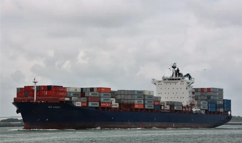 RIO CADIZ Container Ship IMO 9360764 photo 3