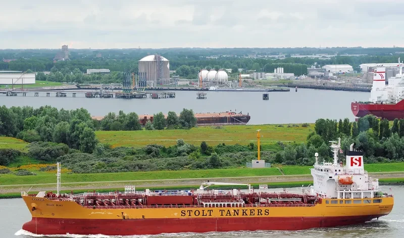 AMI Tanker IMO 9360934 photo 9
