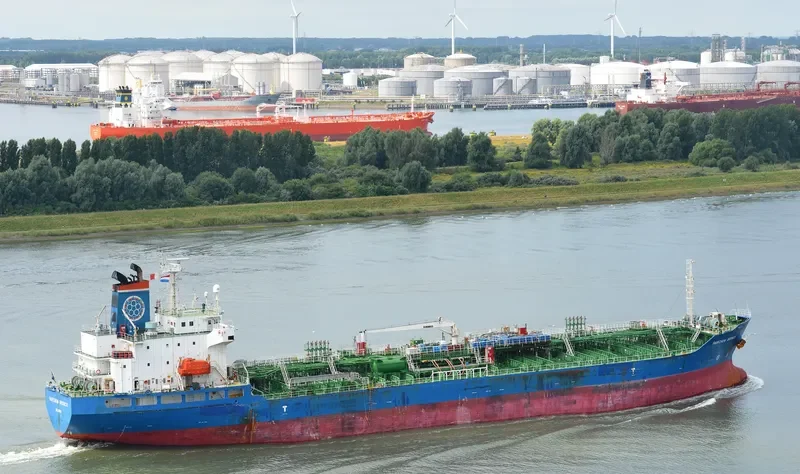 CITY ISLAND Tanker IMO 9360960 photo 4