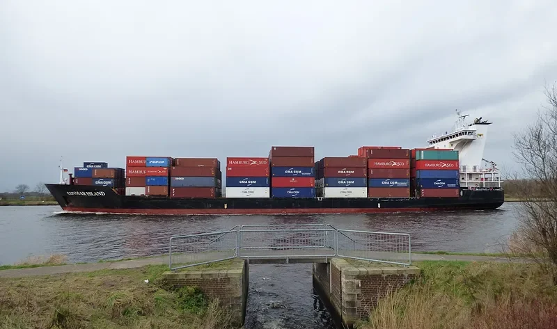 STEEN Container Ship IMO 9360996 photo 9