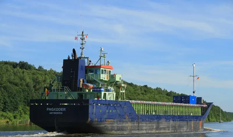 CELTIC RAIDER Container Ship IMO 9361330 photo 9