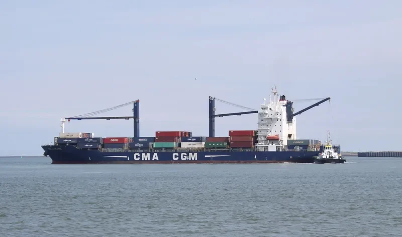 CMA CGM PLATON Container Ship IMO 9362437 photo 4