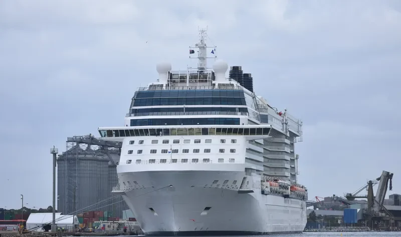 CELEBRITY SOLSTICE Passenger Ship IMO 9362530 photo 2
