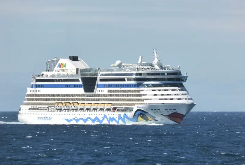 AIDABELLA Passenger Ship IMO 9362542 photo 9