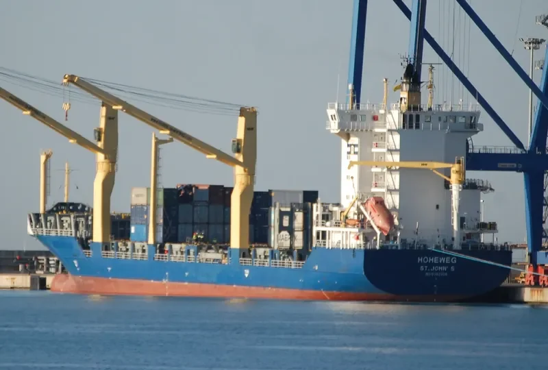 HOHEWEG Container Ship IMO 9362956 photo 2
