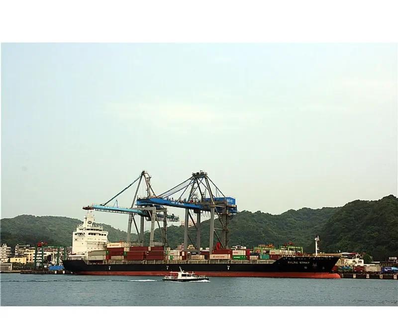 MAX KING Container Ship IMO 9363144 photo 4