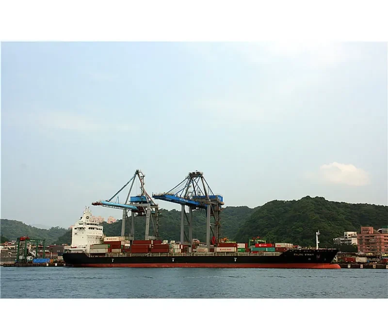 MAX KING Container Ship IMO 9363144 photo 7