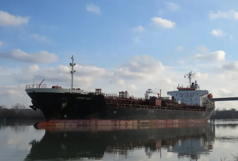 EBONY RAY Tanker IMO 9363857 photo 2