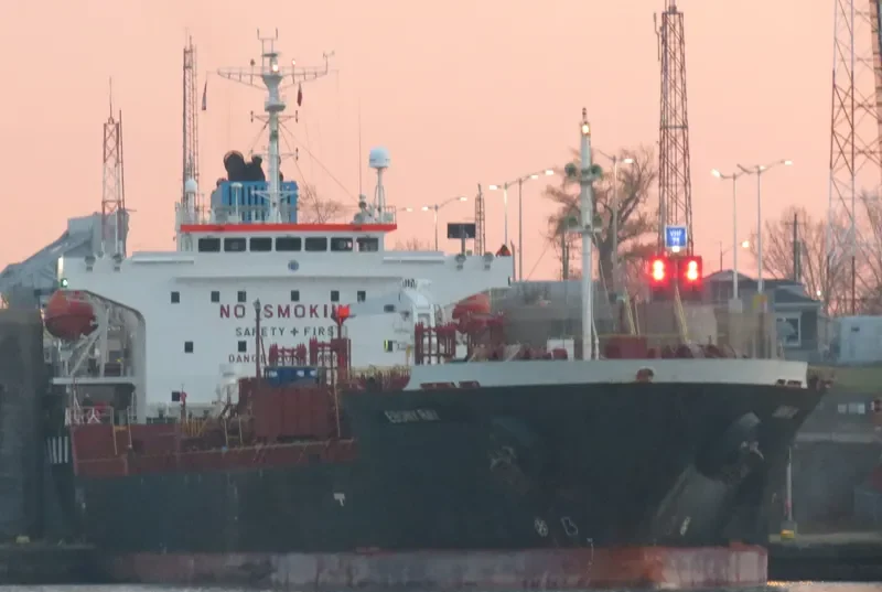 EBONY RAY Tanker IMO 9363857 photo 4