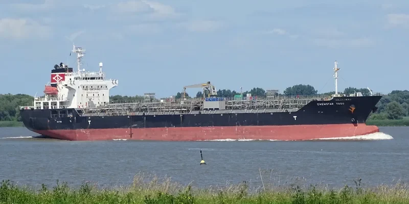 BAY YASU Tanker IMO 9363869 photo 2