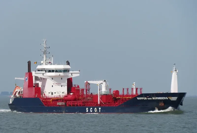 RHL NUERNBERG Tanker IMO 9365257 photo 2