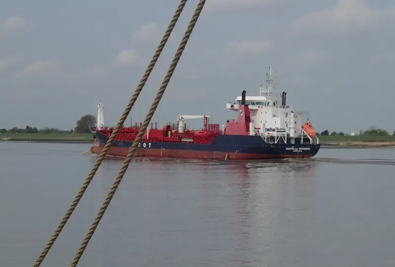 RHL NUERNBERG Tanker IMO 9365257 photo 10