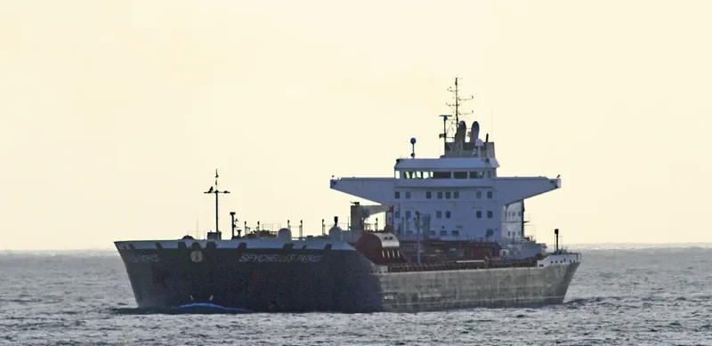 SEYCHELLES PATRIOT Tanker IMO 9365635 photo 2