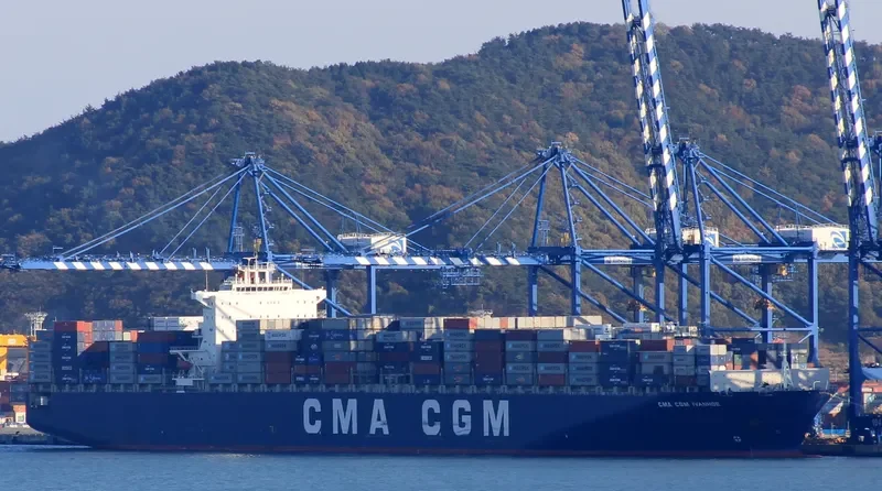 CMA CGM IVANHOE Container Ship IMO 9365805 photo 10