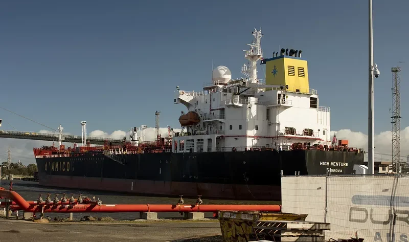 HIGH VENTURE Tanker IMO 9365817 photo 8
