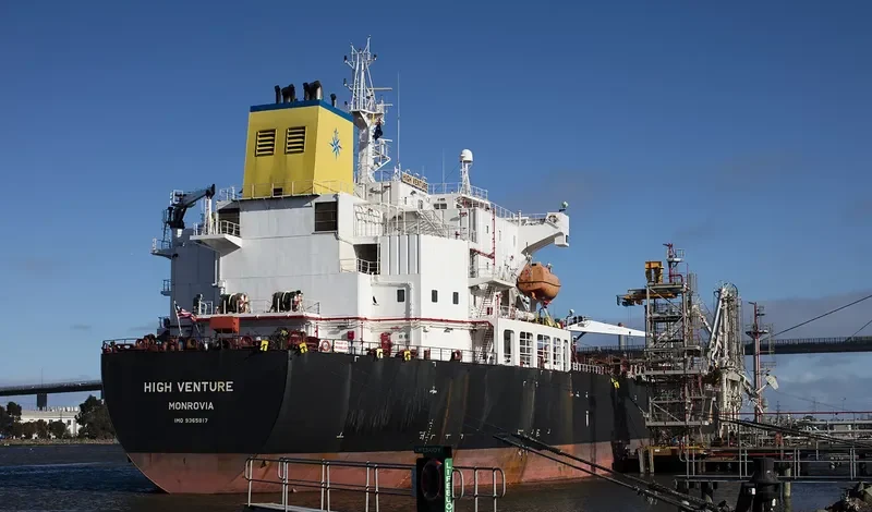 HIGH VENTURE Tanker IMO 9365817 photo 9