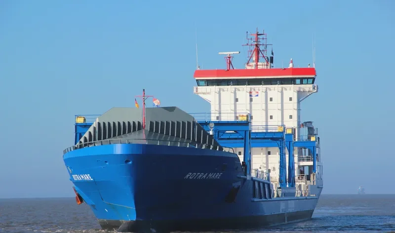ROTRA MARE Container Ship IMO 9365996 photo 6