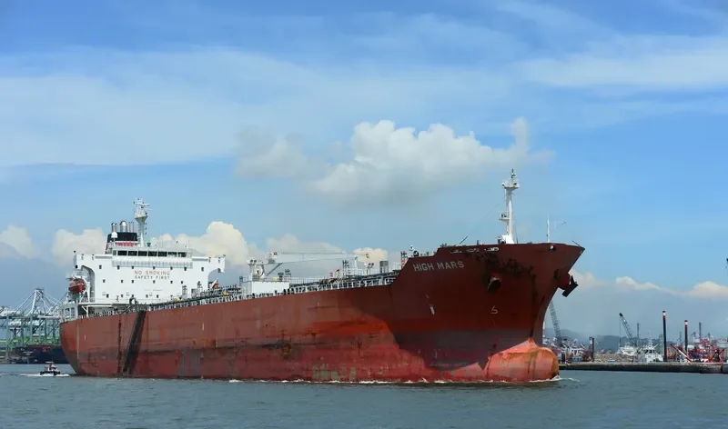HIGH MARS Tanker IMO 9366275 photo 9