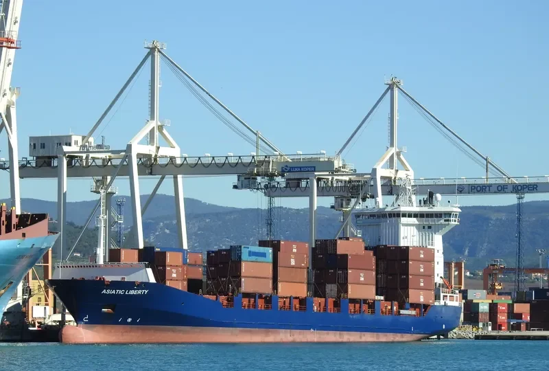 ASIATIC LIBERTY Container Ship IMO 9366471 photo 6