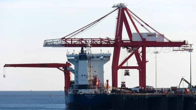 CFS WIND Container Ship IMO 9366495 photo 3