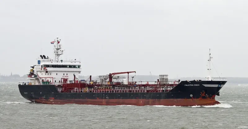 FALSTRIA SWAN Tanker IMO 9367217 photo 4