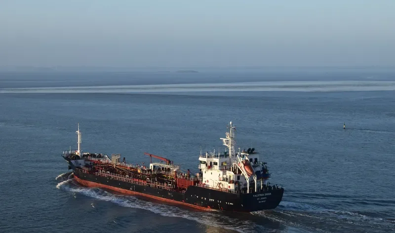 FALSTRIA SWAN Tanker IMO 9367217 photo 6