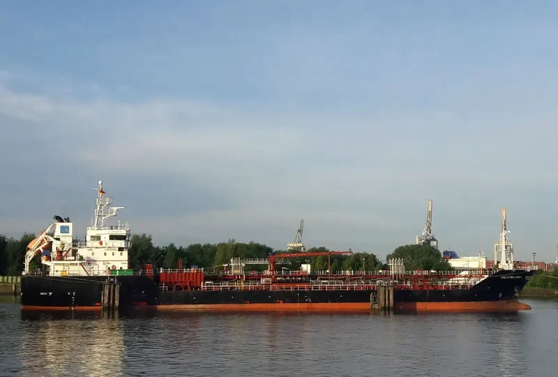 FALSTRIA SWAN Tanker IMO 9367217 photo 8